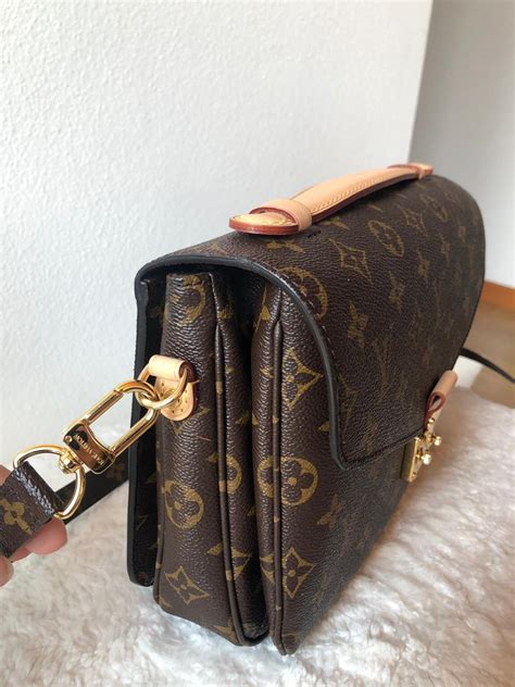 di che anno è la pochette tango di louis vuitton|Parigi, furto alla boutique di Louis Vuitto.